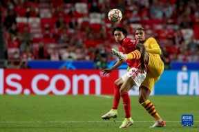 开云-巴塞罗那迎葡超关键赛；赛后战术微调；态度坚定；身体对抗强度拉满的简单介绍-开云